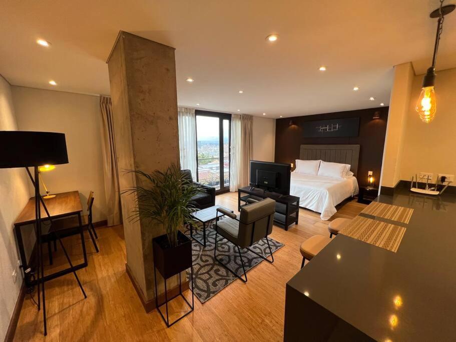 Apartamento R3 - Lujoso Loft En La Candelaria *