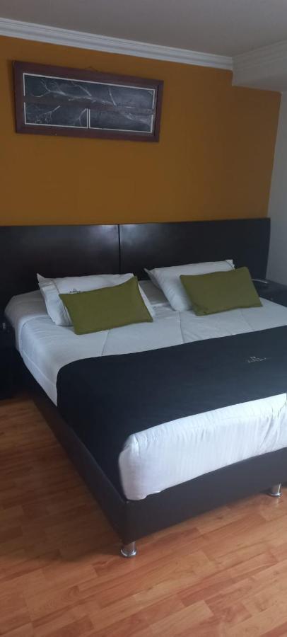 Ferrovial Corferias Hotel 3*
