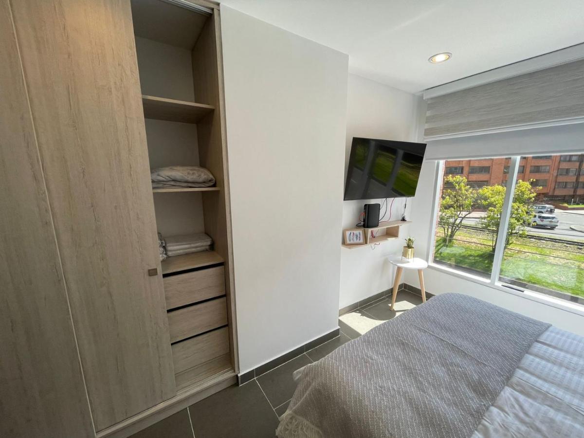 Apartamento Independiente Ubicado En Santa Barbara 203 Bogotá