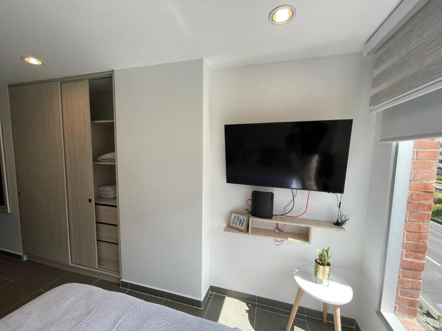 Apartamento Independiente Ubicado En Santa Barbara 203 Bogotá