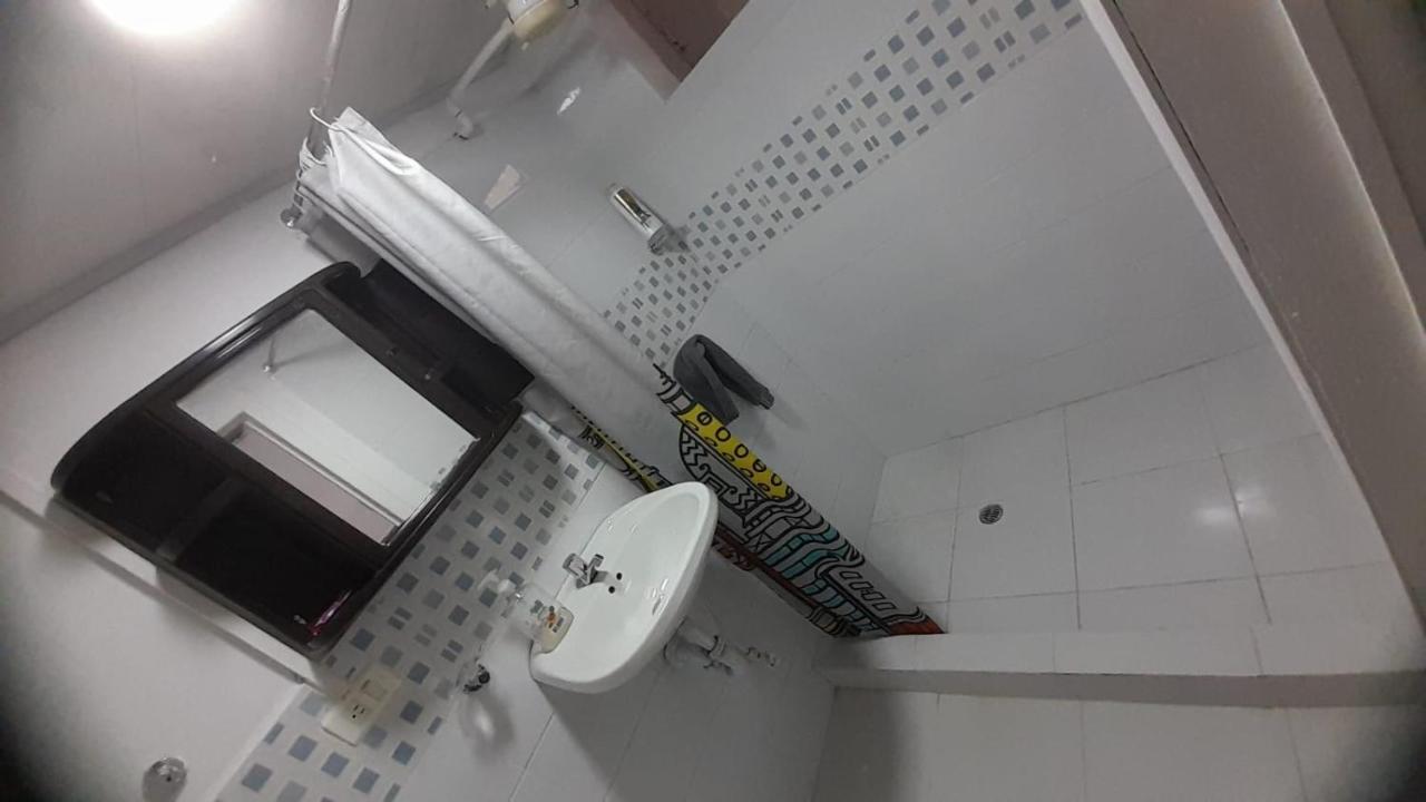 Apartamento Cerca A Embajada Americana Corferias Centro Club Militar 201 *