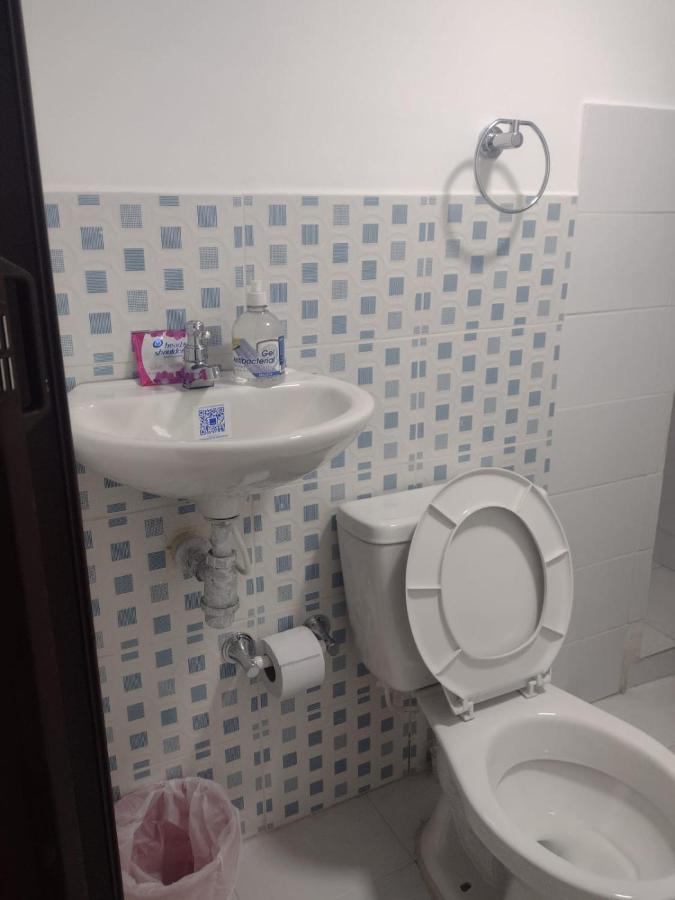 Apartamento Cerca A Embajada Americana Corferias Centro Club Militar 201 *