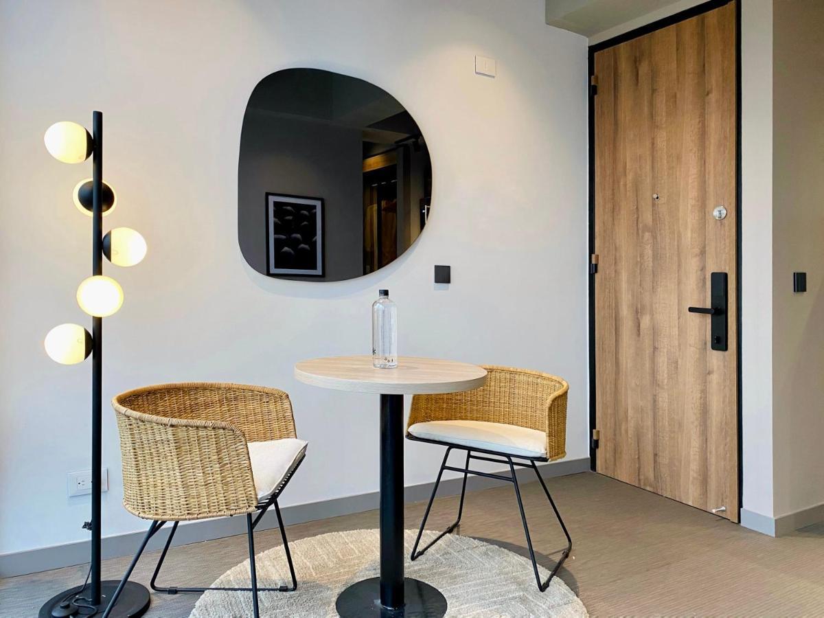 Monochrome Loft In San Patricio * Bogotá