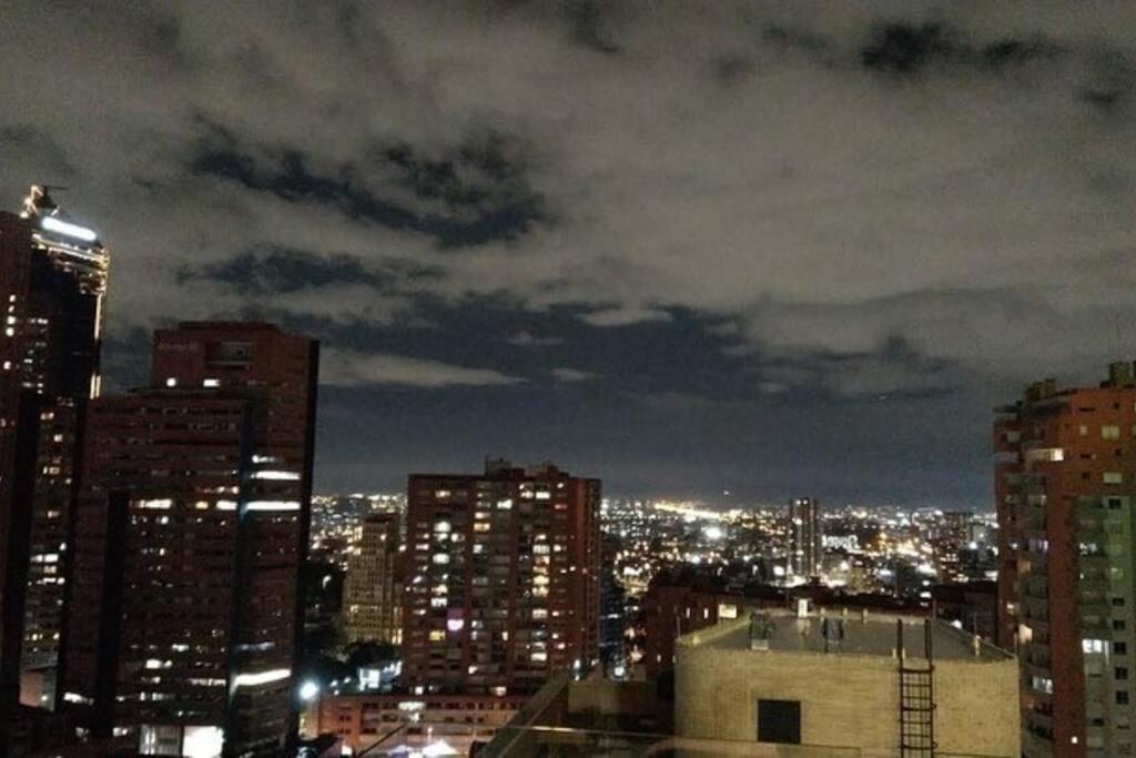 Acogedor Loft En Centro Internacional De Apartamento Bogotá