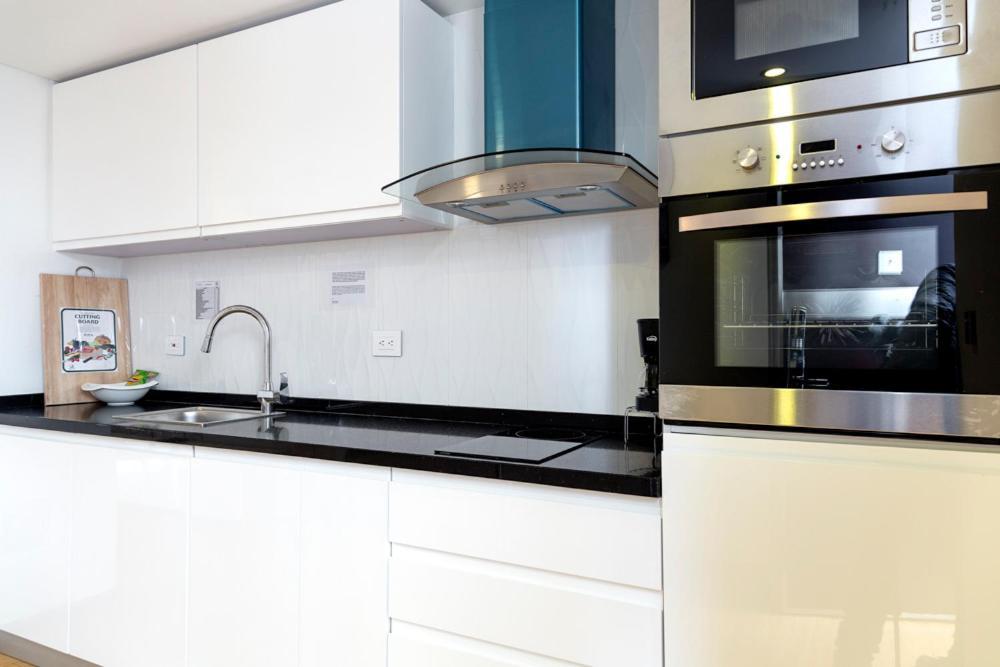 Apartasuite Edificio Monir *