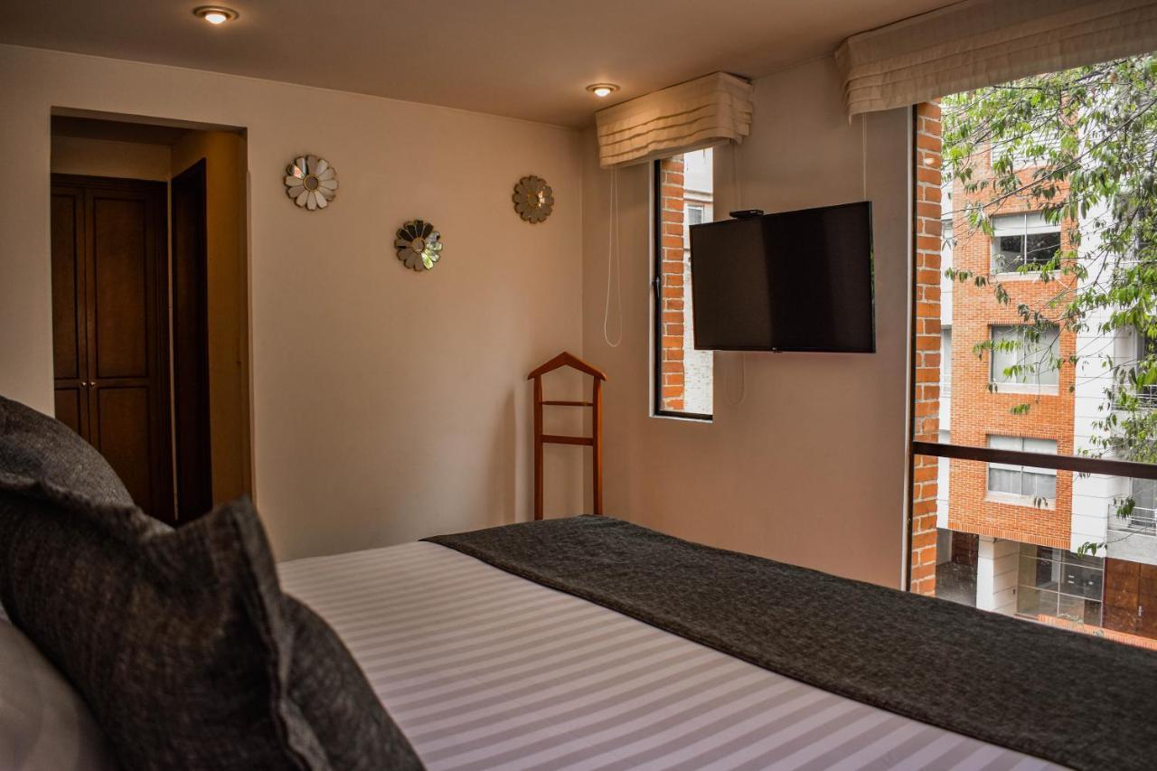 Apartahotel Cora 96 Street 4*