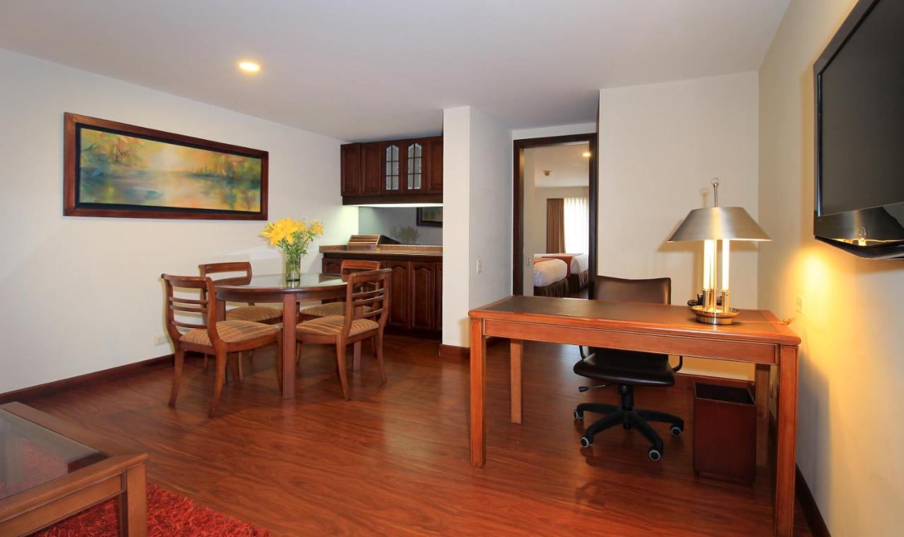 Hotel Estelar Windsor House –