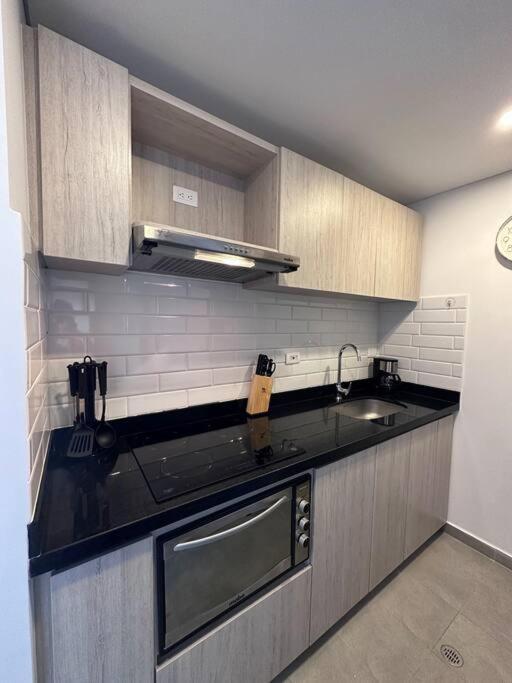 Apartamento Moderno En El Centro Con Vista A La Ciudad * Bogotá