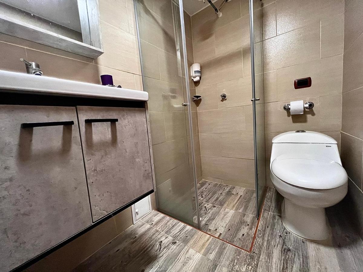 Hotel Aw Ariston Airport 4*