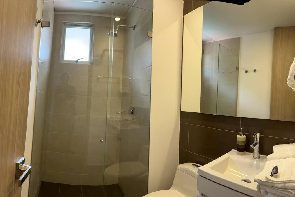 Independent In Front Business Center Apartamento