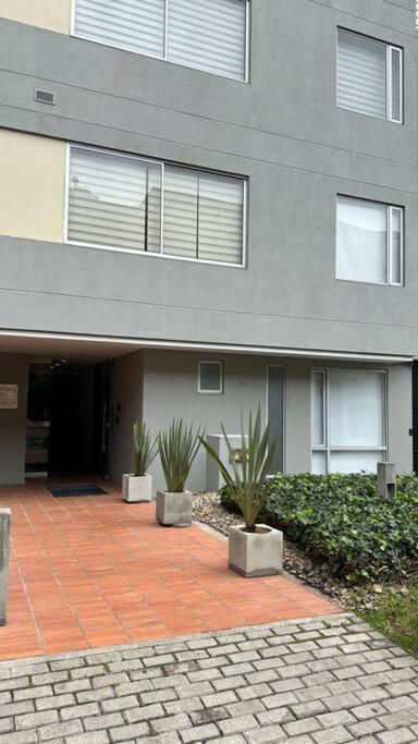 Independent In Front Business Center Apartamento