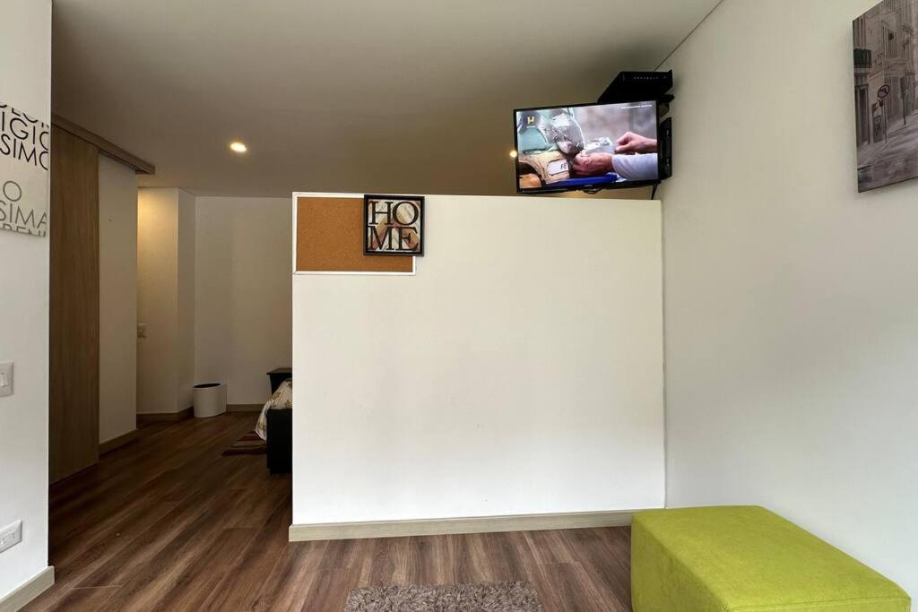 Independent In Front Business Center Apartamento