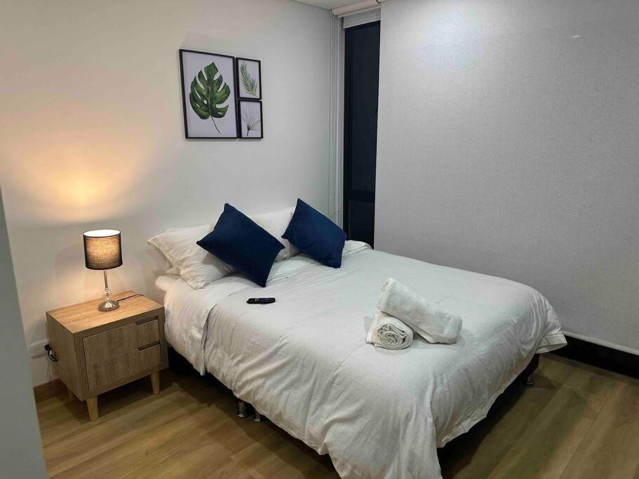 Apartamento Aparta-estudio Dotado Para Estrenar