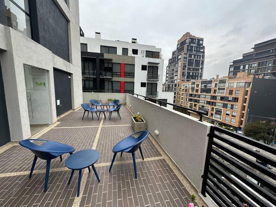 Apartamento Aparta-estudio Dotado Para Estrenar