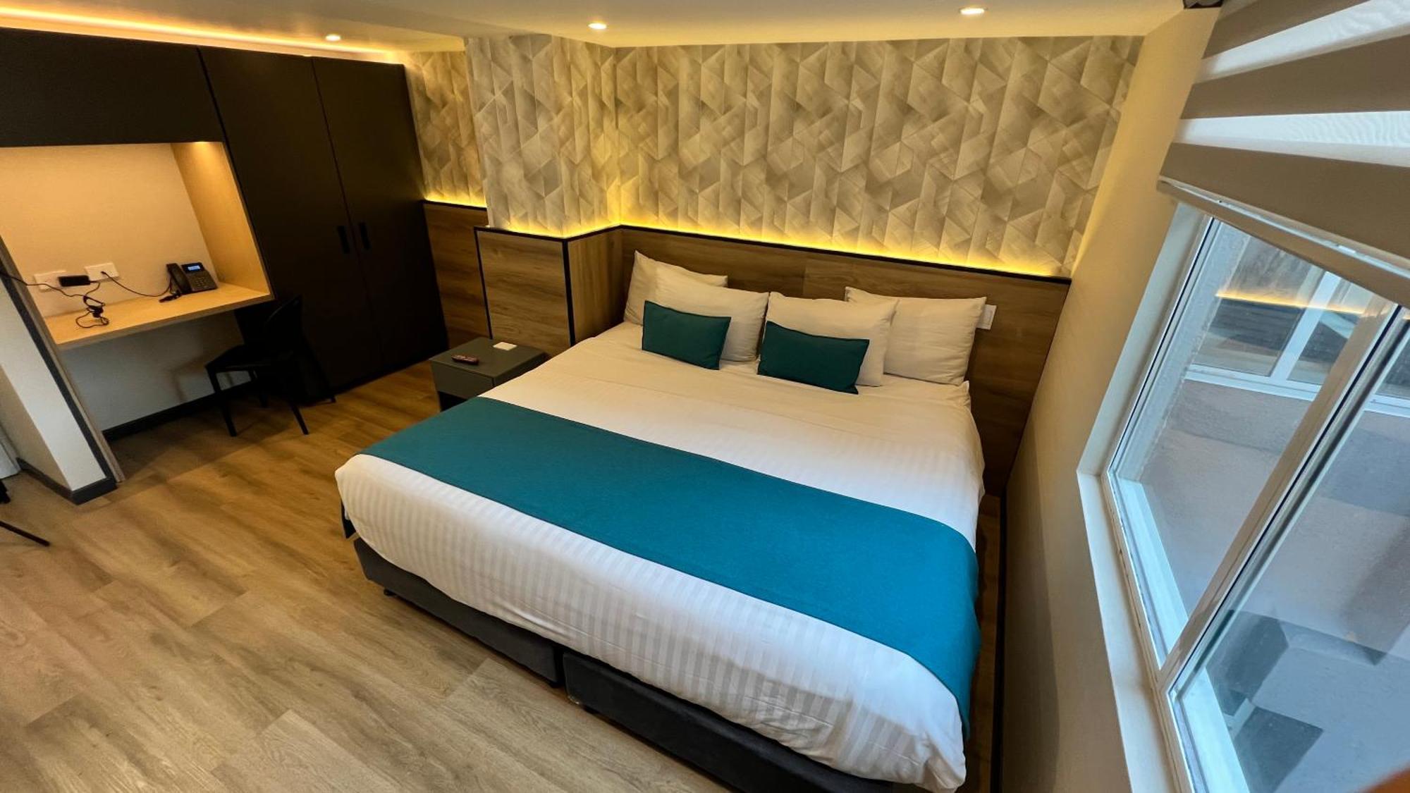 Grand Park Hotel 4*