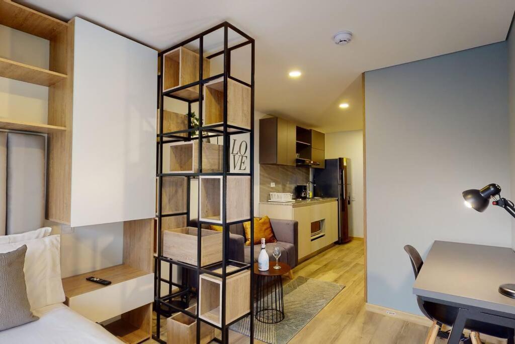 Luxury Zona T Apartamento *