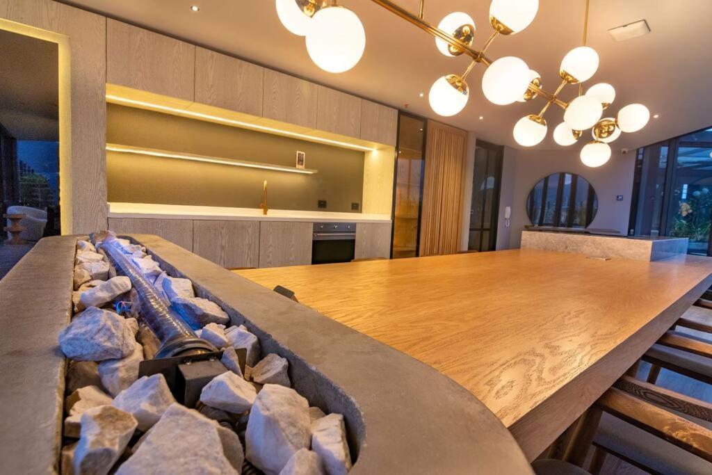 Acogedor Con Piscina En Apartamento *