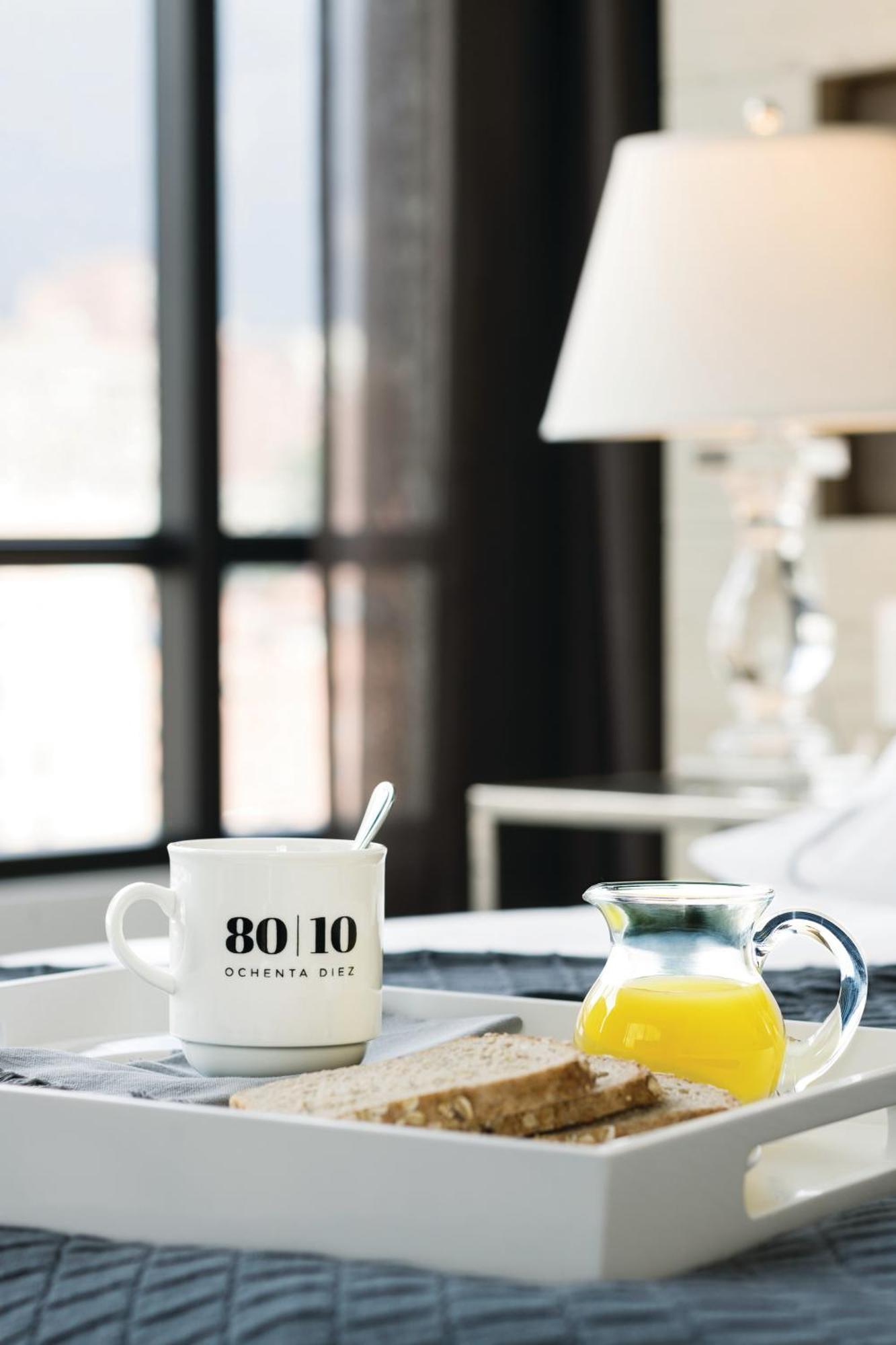 Apartahotel 8010 Urban Living- Luxury Experience