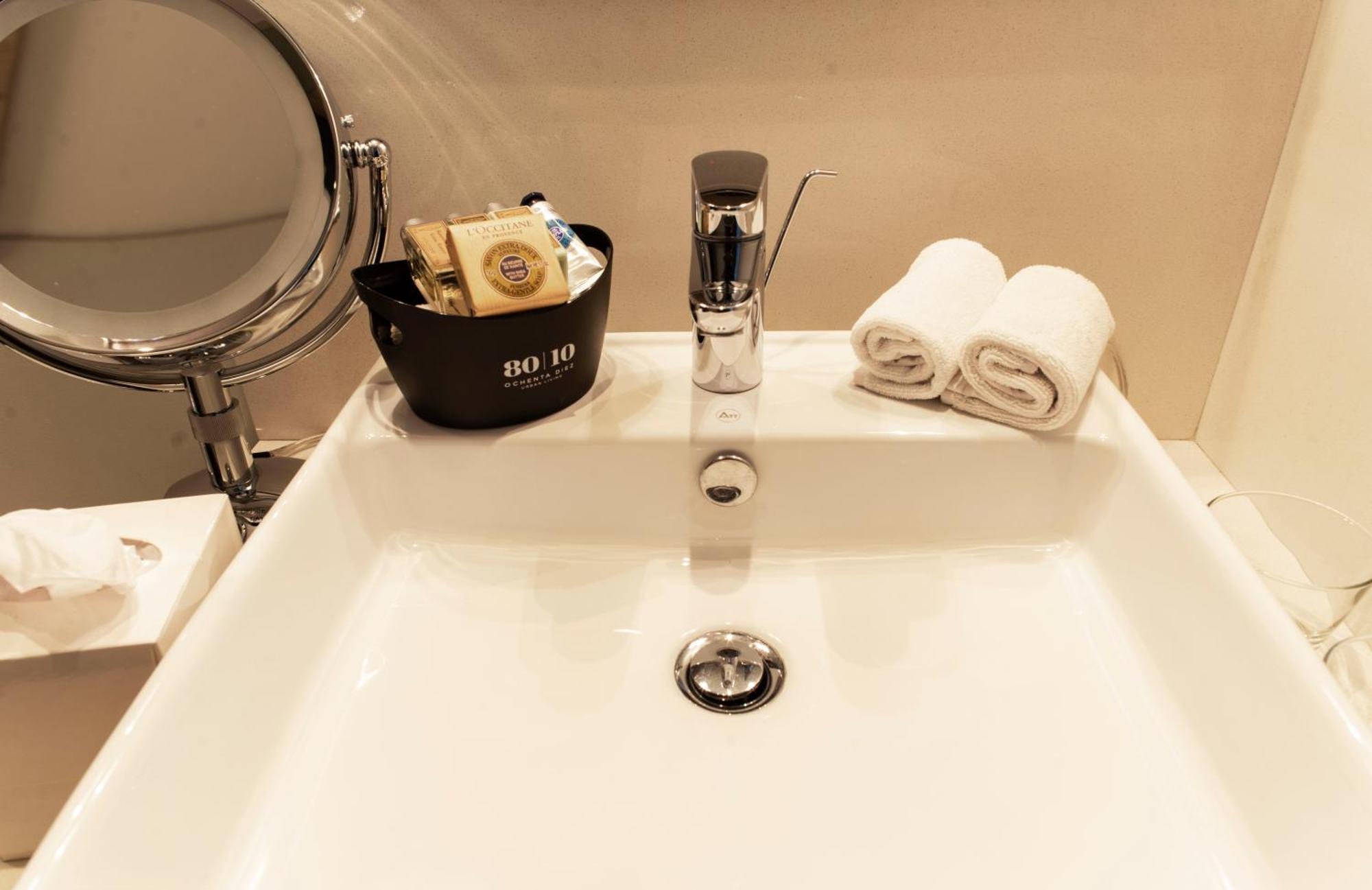 8010 Urban Living- Luxury Experience