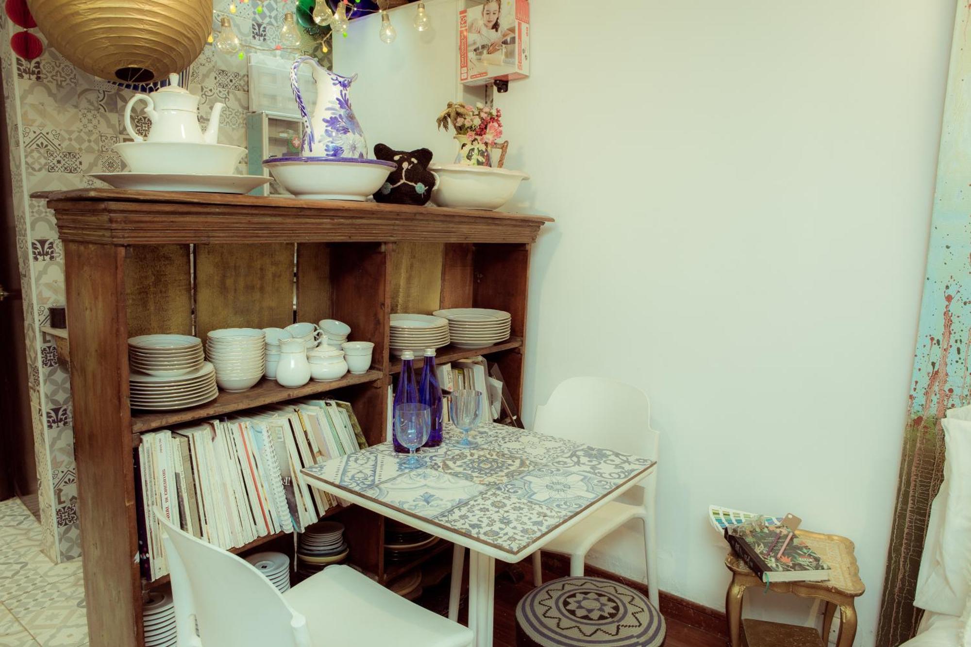 Atelier For Artists Apartahotel