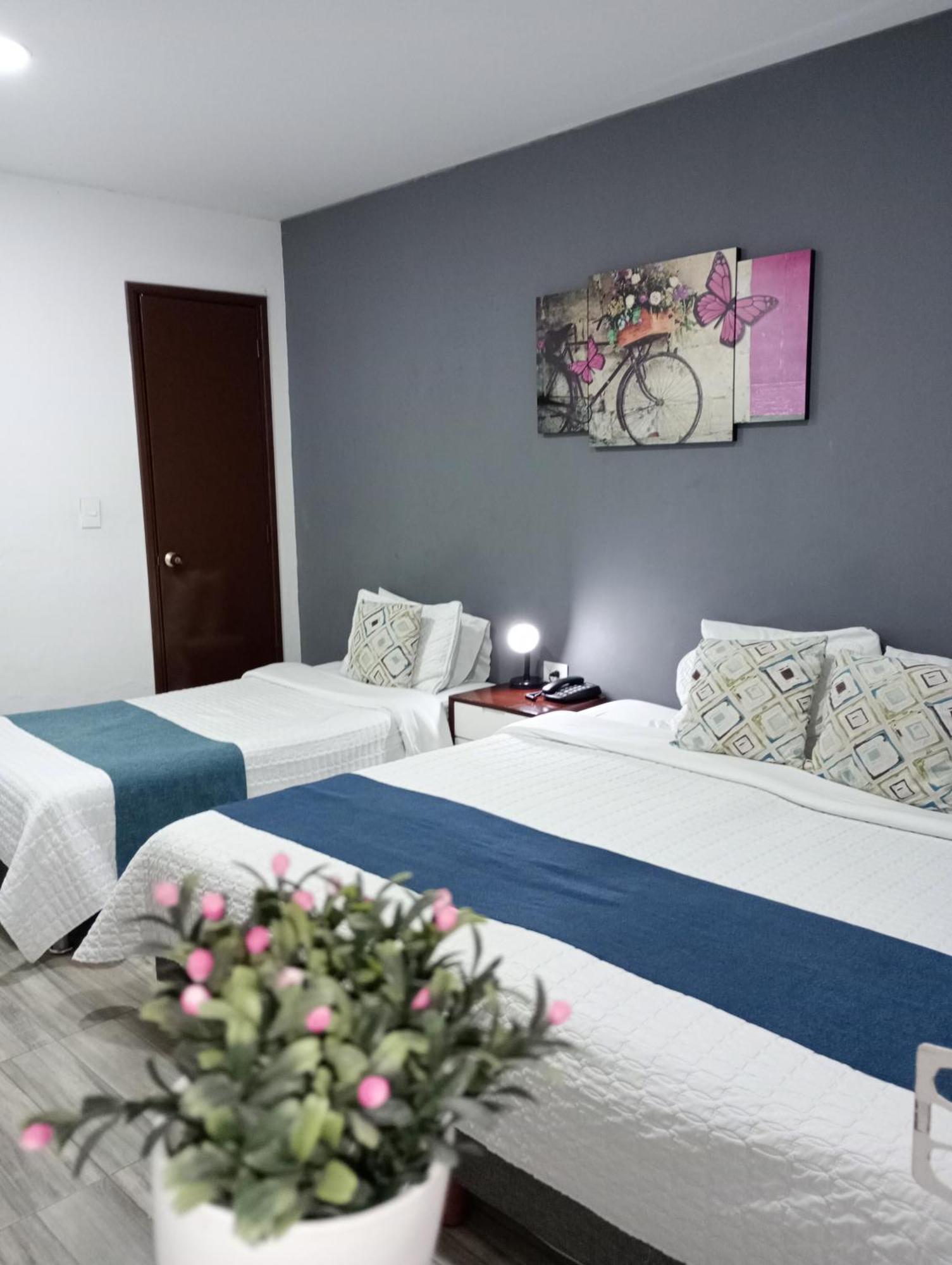 Maceo 55 - Colonial Hotel 2*