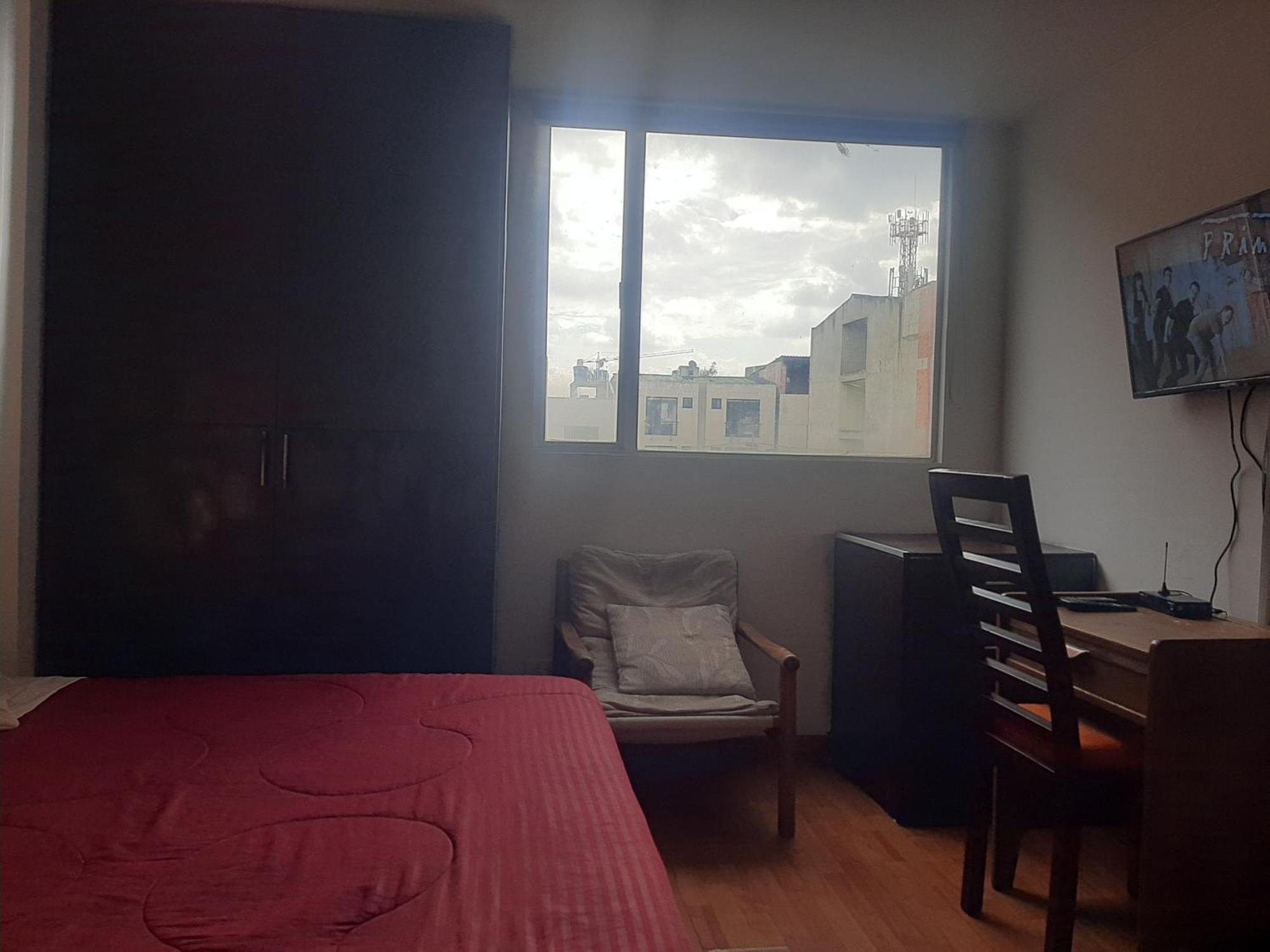 Apartamento Sector De Corferias , Y A 5 Cuadras, Embajada Americana 10 Cuadras, Cerca Al Can , G 12 , Universidad Nacional , Aeropuerto A 2 Cuadras Estacion Ciudad Universitaria Marque-tresdiecisietecincoveintisieteveintiseistreintayu Bogotá