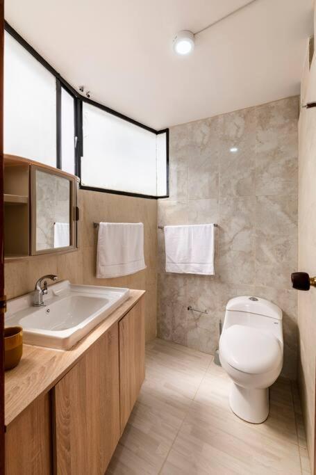 Amplio Apartamento En Bogota, Chico Apartamento