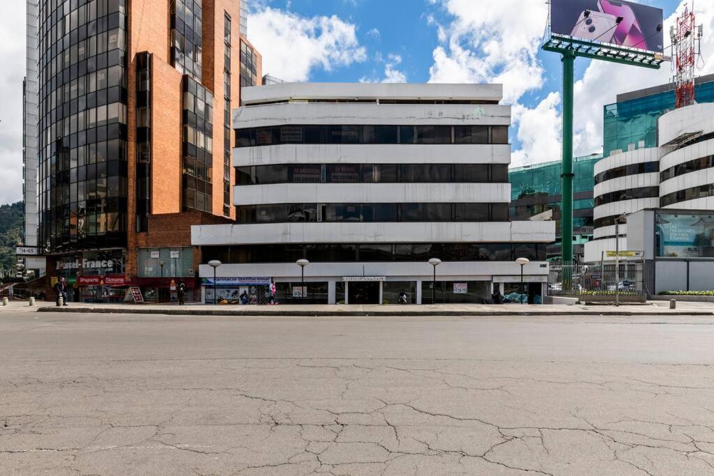 Amplio Apartamento En Bogota, Chico Apartamento *