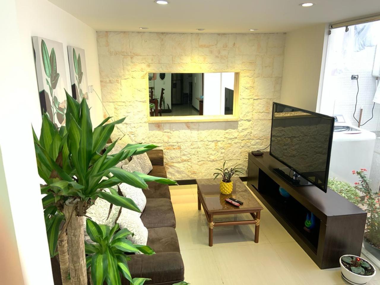 Cerca Aeropuerto Apartamento
