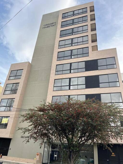 Hermoso Nuevo Cerca A Embajada Y Corferias Apartamento