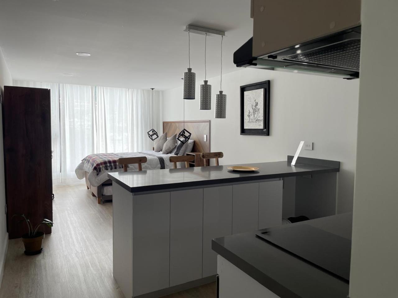 Aparta Estudio Unicentro Bogotá