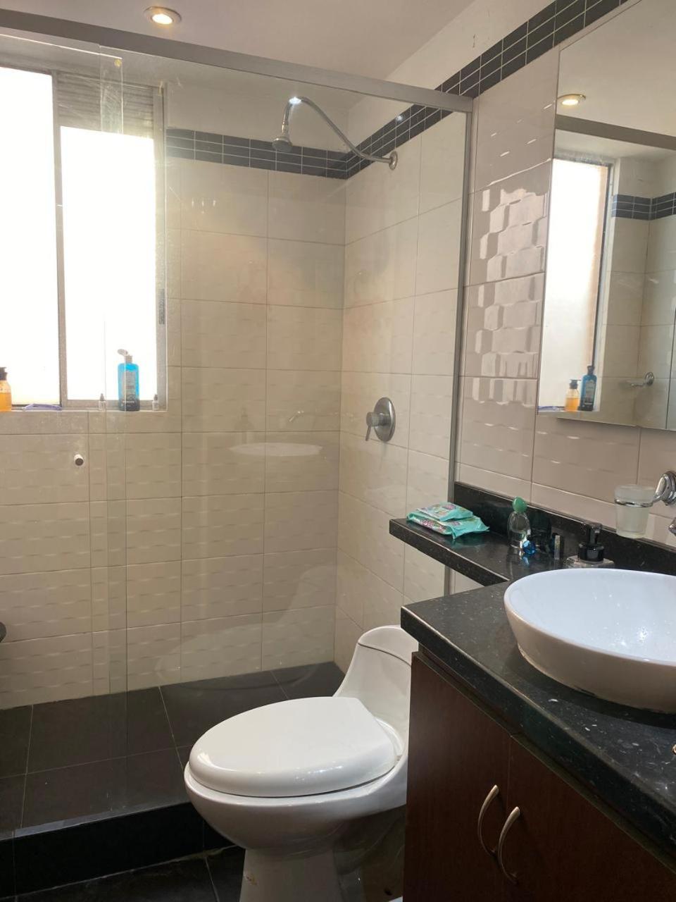 Hermoso Apartamento, Excelente Ubicacion Al Norte De