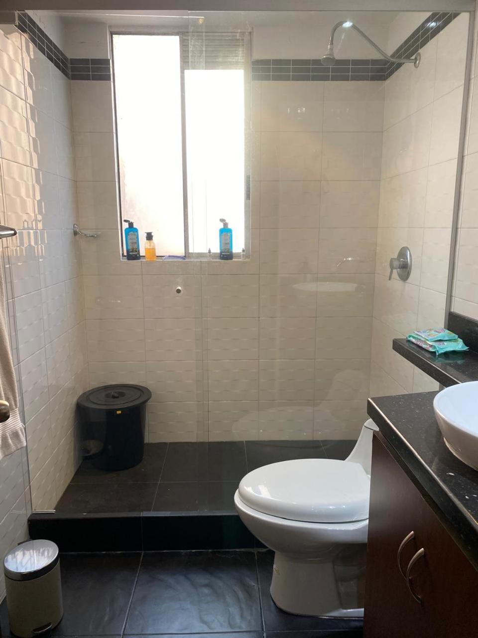 Hermoso Apartamento, Excelente Ubicacion Al Norte De Apartamento *