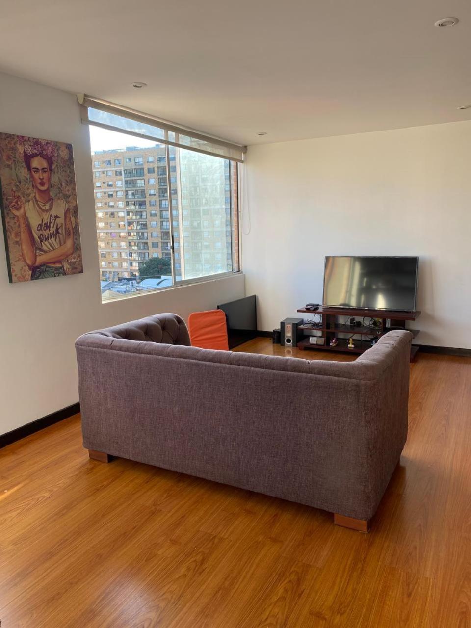 Hermoso Apartamento, Excelente Ubicacion Al Norte De