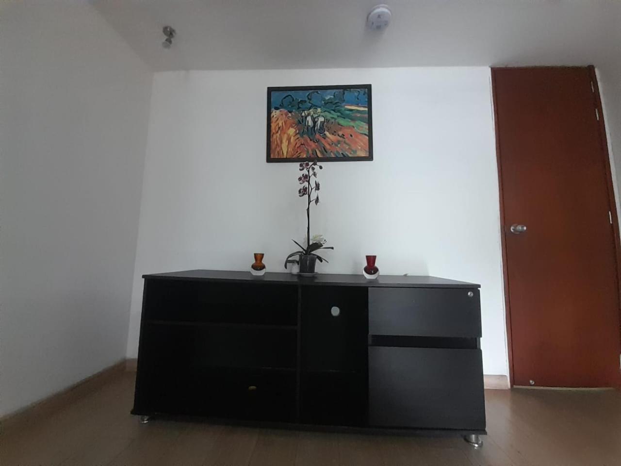 Emporium Aparta 26 * Bogota