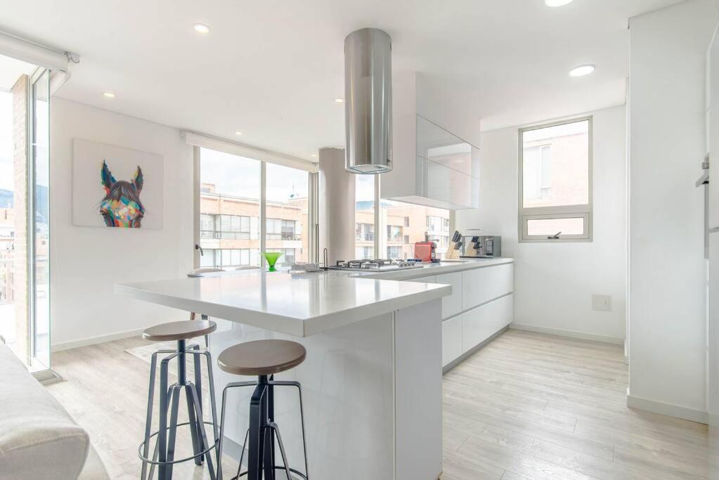 Vibrant 3 Bedroom In Usaquen Apartamento *