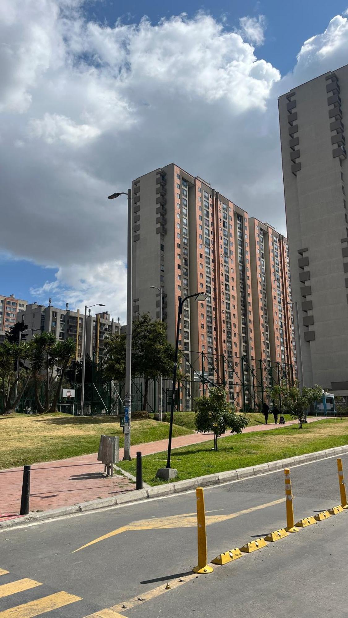 Moderno Y Tranquilo Apartamento Bogotá