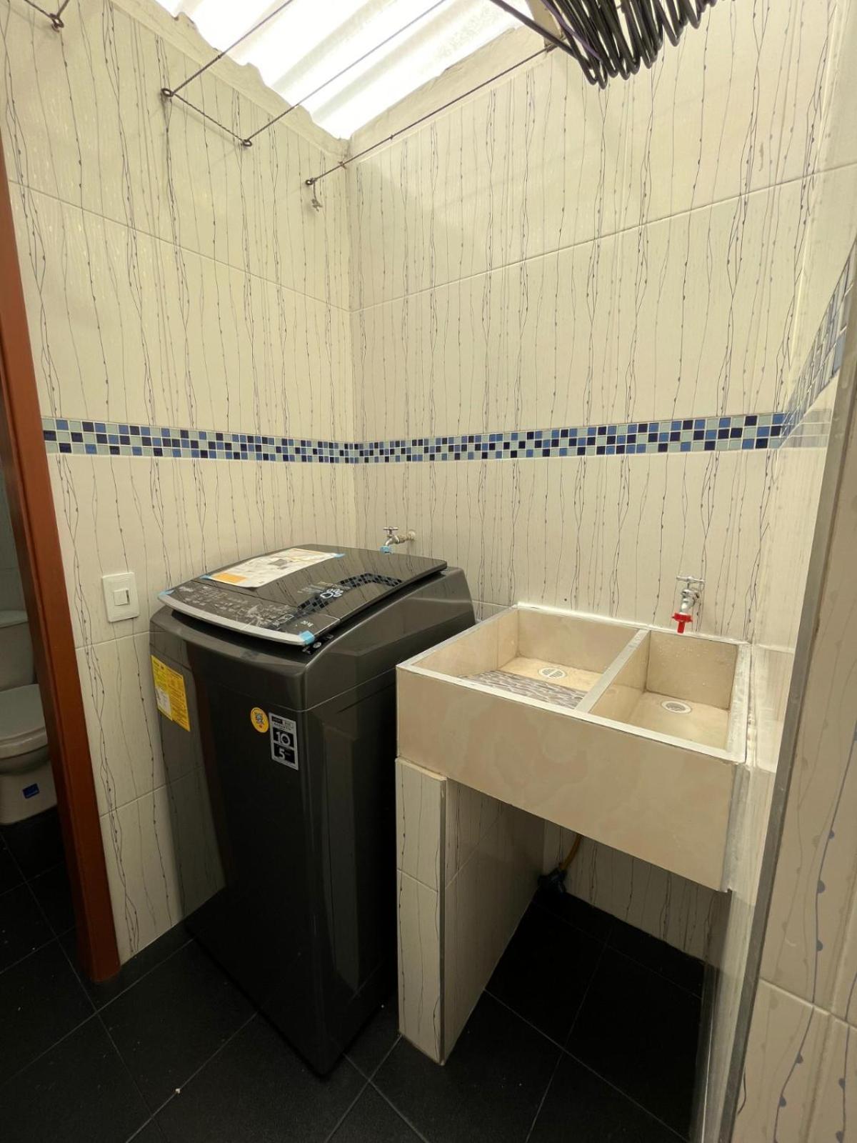 Apartamento A 10 Minutos Del Aeropuero Apartamento *
