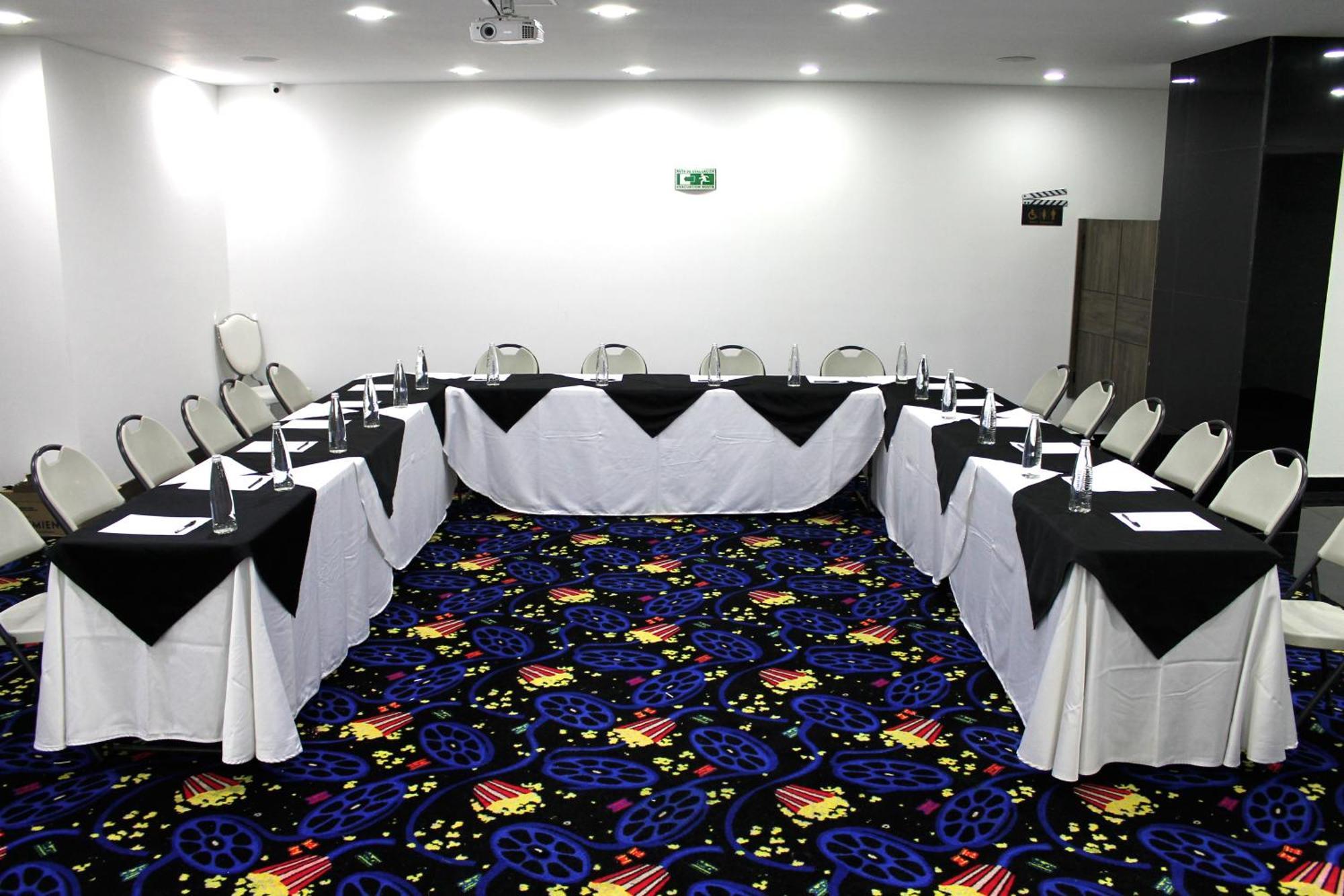 Hotel De Película Apartasuites