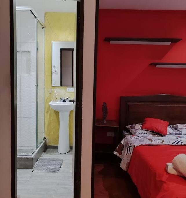 Mi Casa, Ahora Tu Casa * Bogotá
