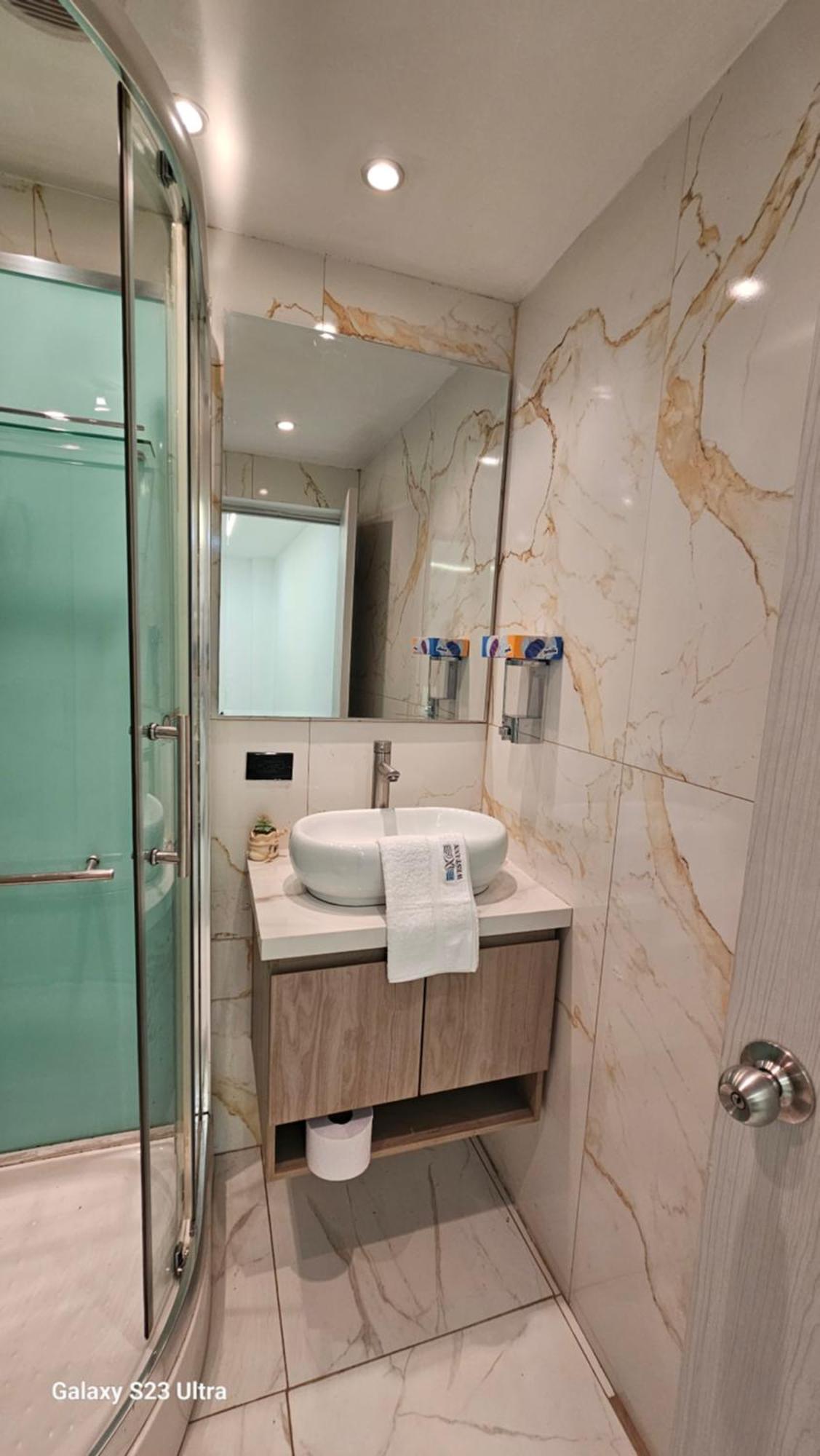 Hotel West Bogota
