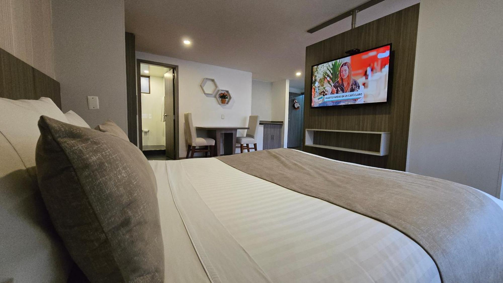Confort 80 Zona Rosa Hotel