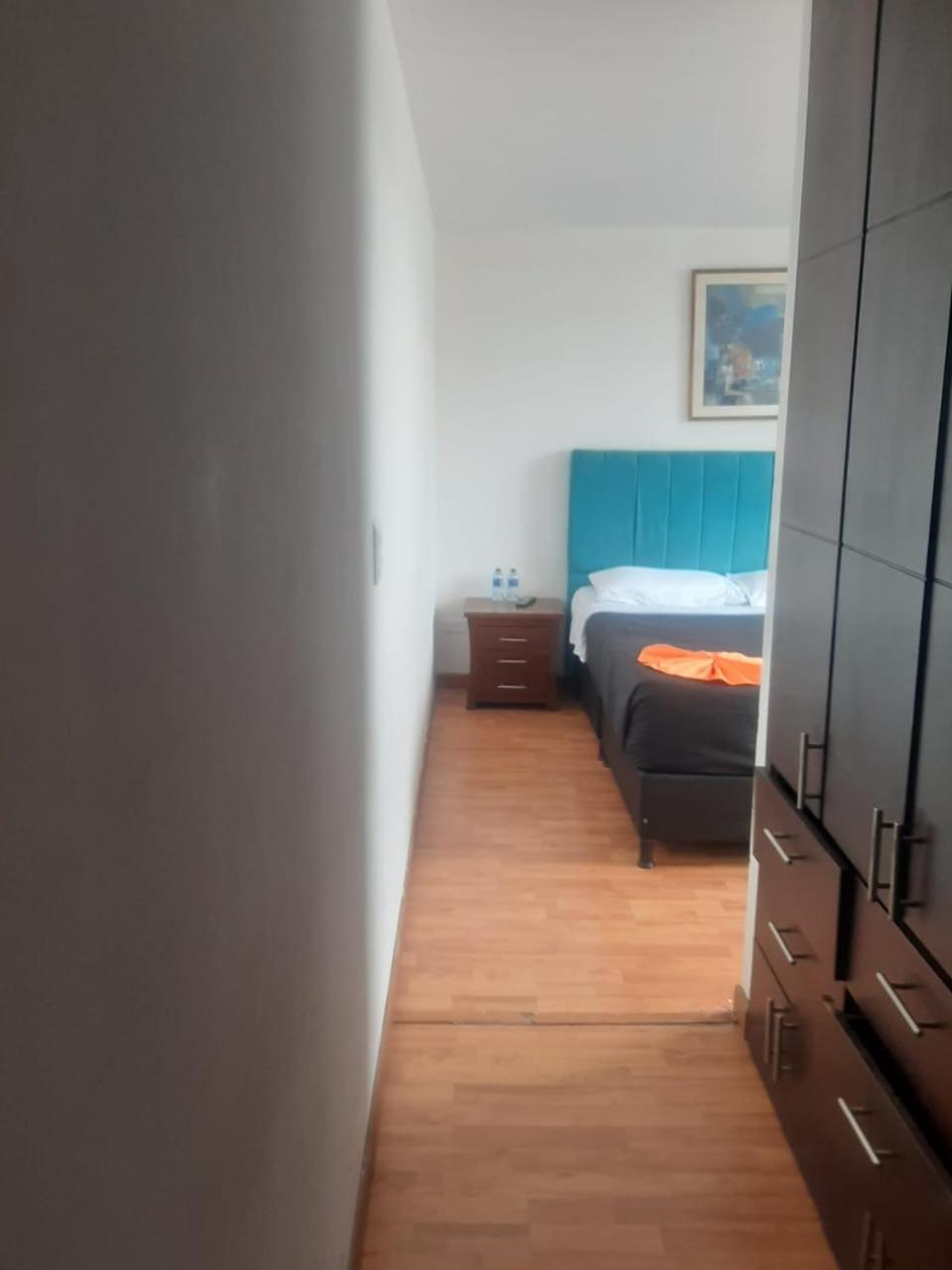 Sector De Corferias , Y , A 10 Cuadras Embajada Americana , Cerca Al , G 12 , Universidad Nacional , Aeropuerto A 2 Cuadras Estacion Ciudad Universitaria Marque-tresdiecisietecincoveintisieteveintiseistreintayuno Hotel