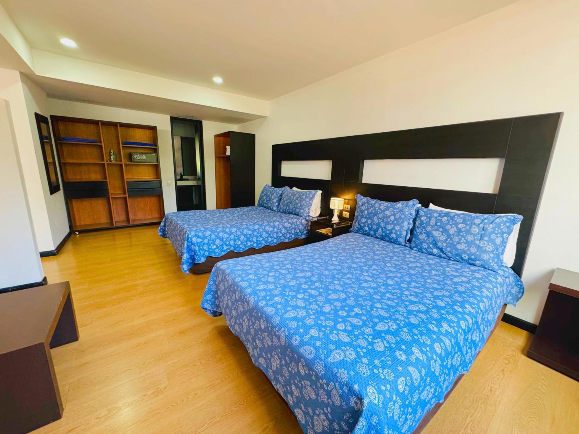 Aparta Continental Apartahotel 4*