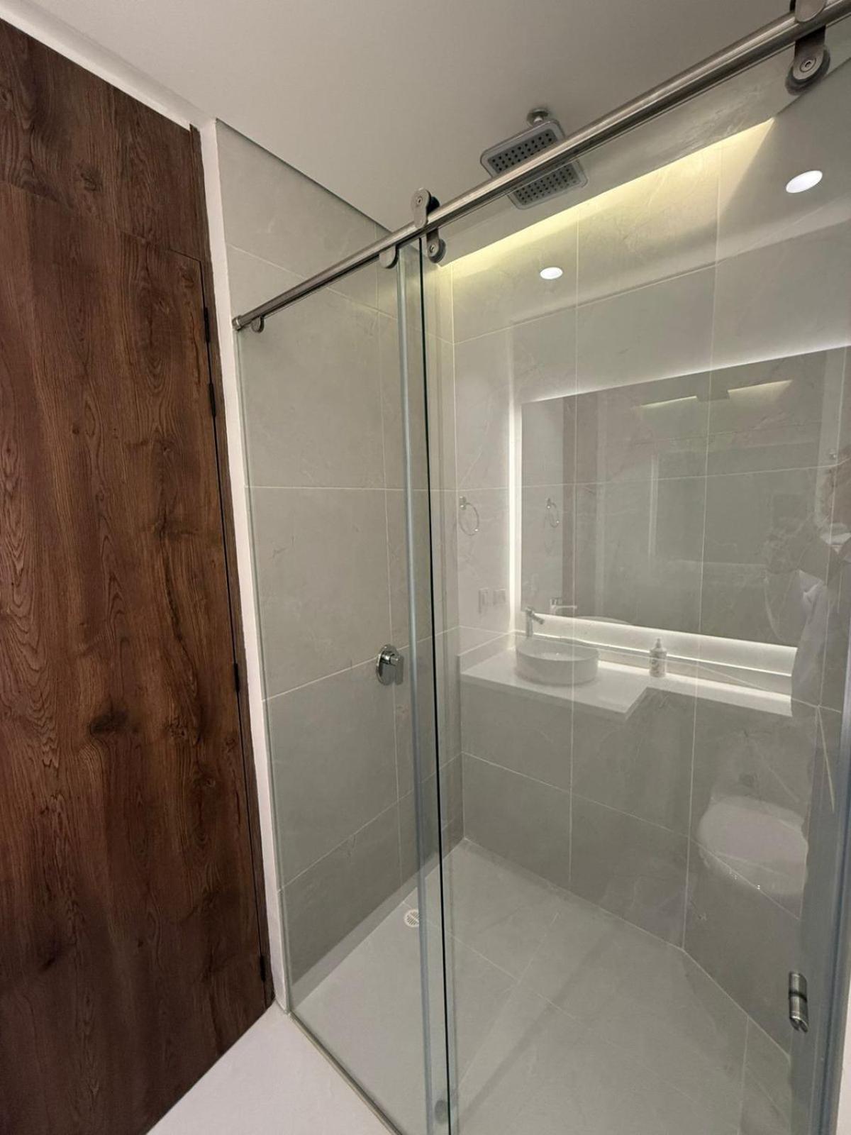 Apartamento De Lujo En Vou 106 *