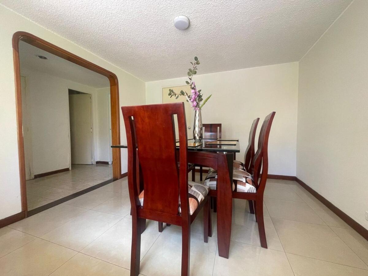 Сasa de vacaciones Amplia Casa En Cedritos