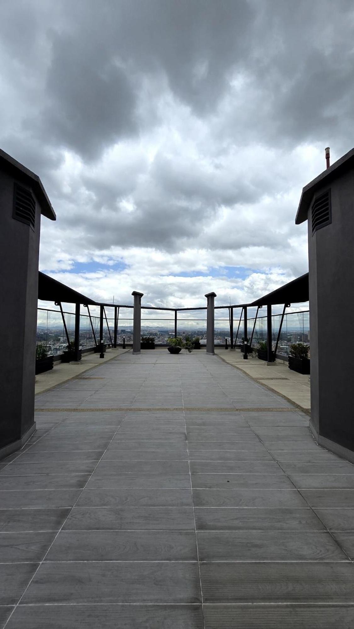 Moderno Estudio En Chapinero Bogotá