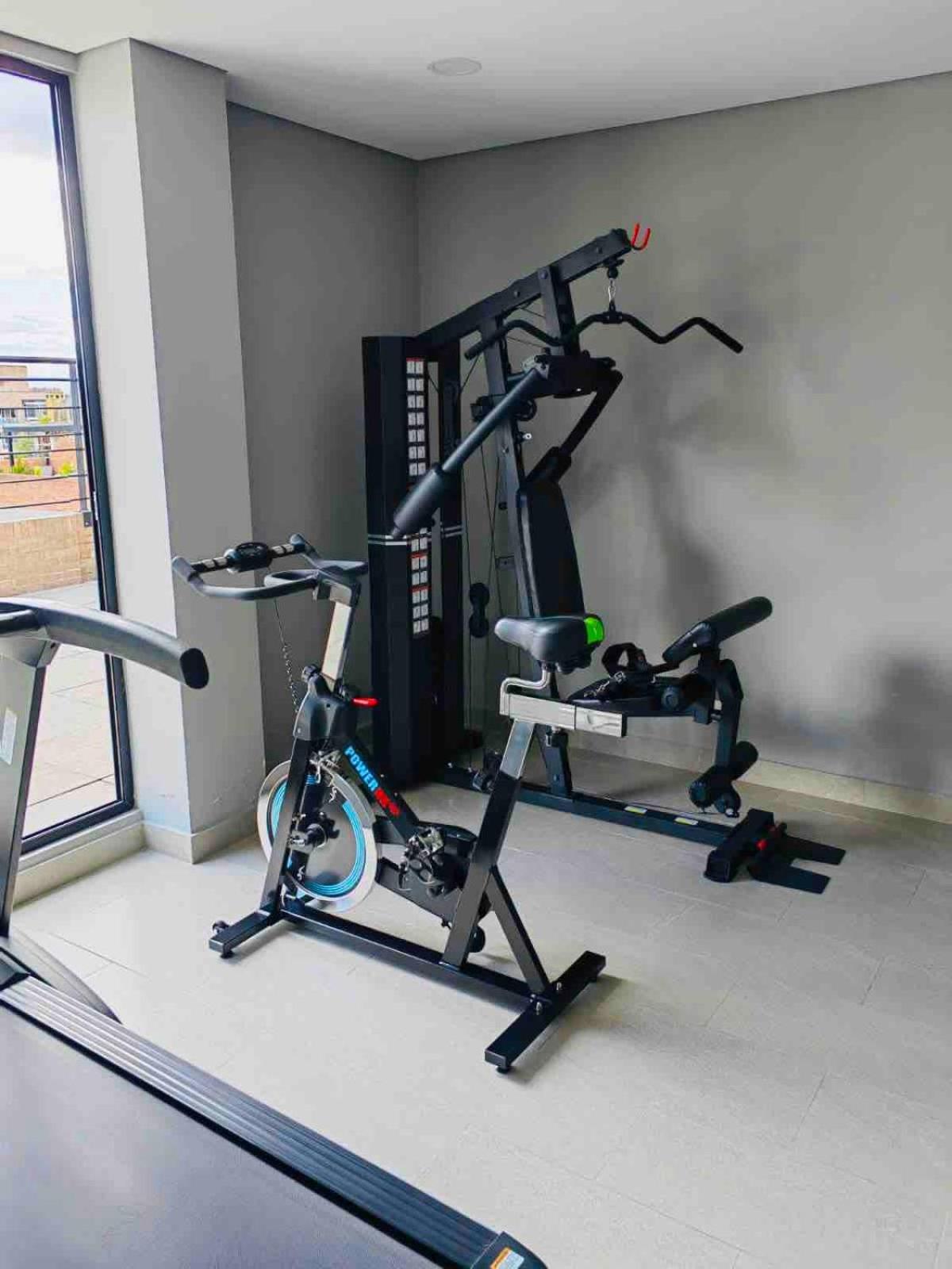 Modern 702 In El Virrey With Balcony & Amenities * Bogotá