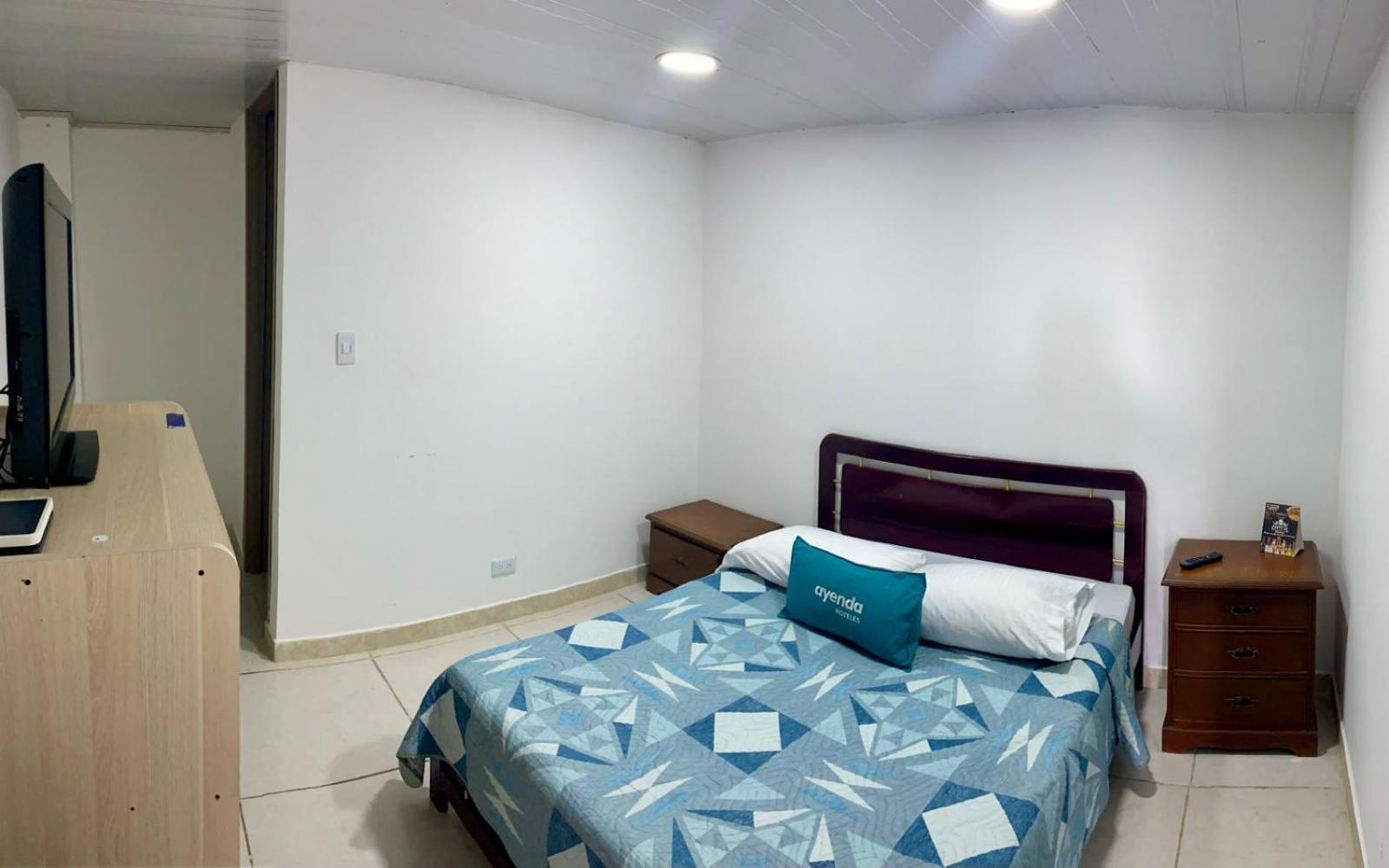 Avenida 15 Hotel *