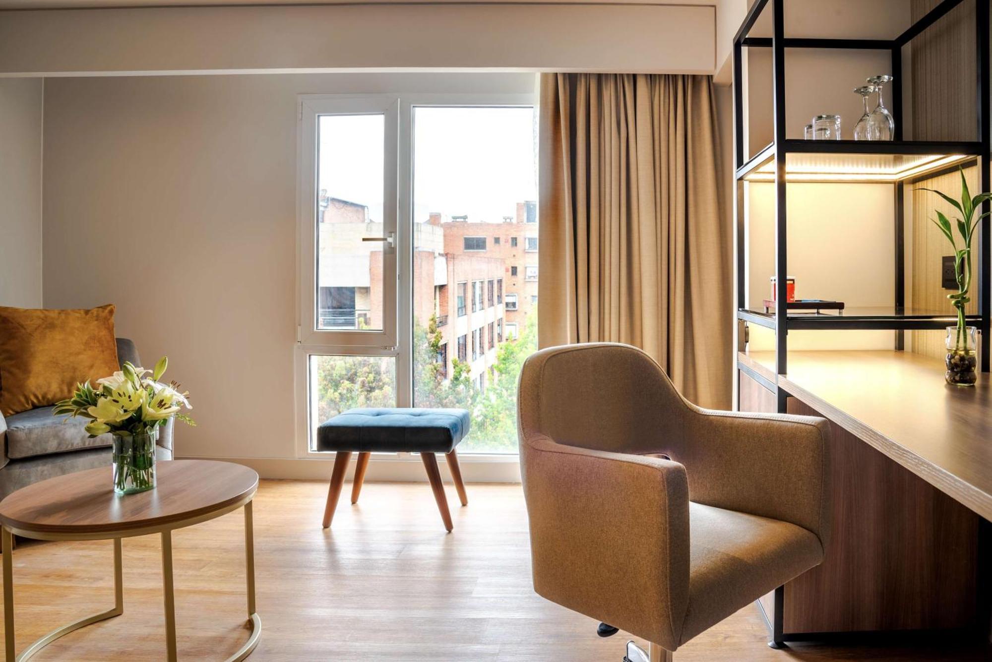 Nh Pavillon Royal 4*